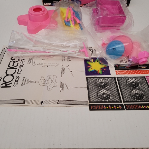 Vintage 1986 Barbie and The Rockers Concert #7743 - Picture 4 of 9